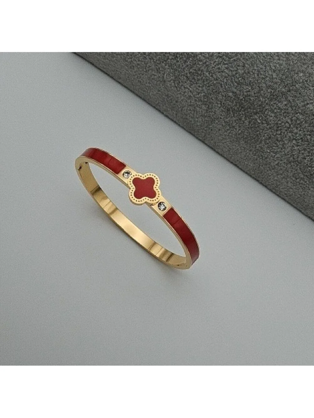 18K Gold Plated Red Clover Bracelet – Waterproof, Tarnish Proof